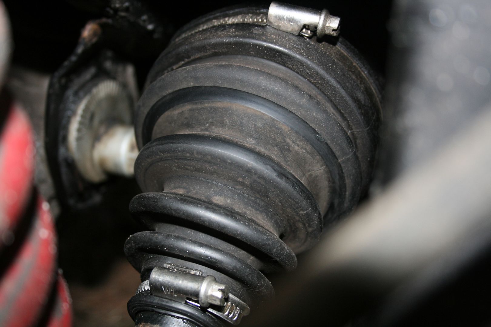 CV Boot seeping Grease ? SIMPLE FIX !... Toyota FJ Cruiser Forum